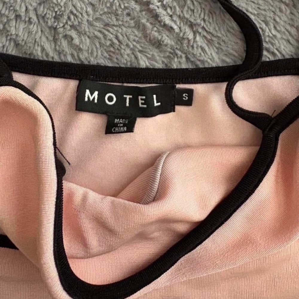 Motel Rocks Top - Picture 5 of 5